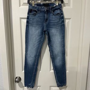 Kancan skinny jeans. Sz 27. $25